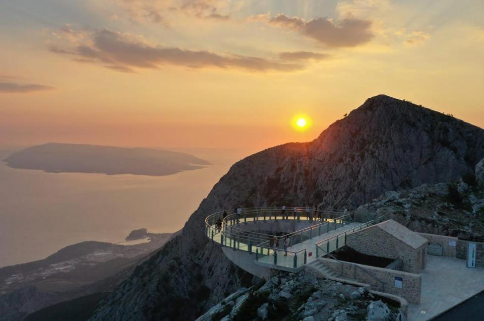 Villa Bougenvilia Tomas Tučepi Exterior foto