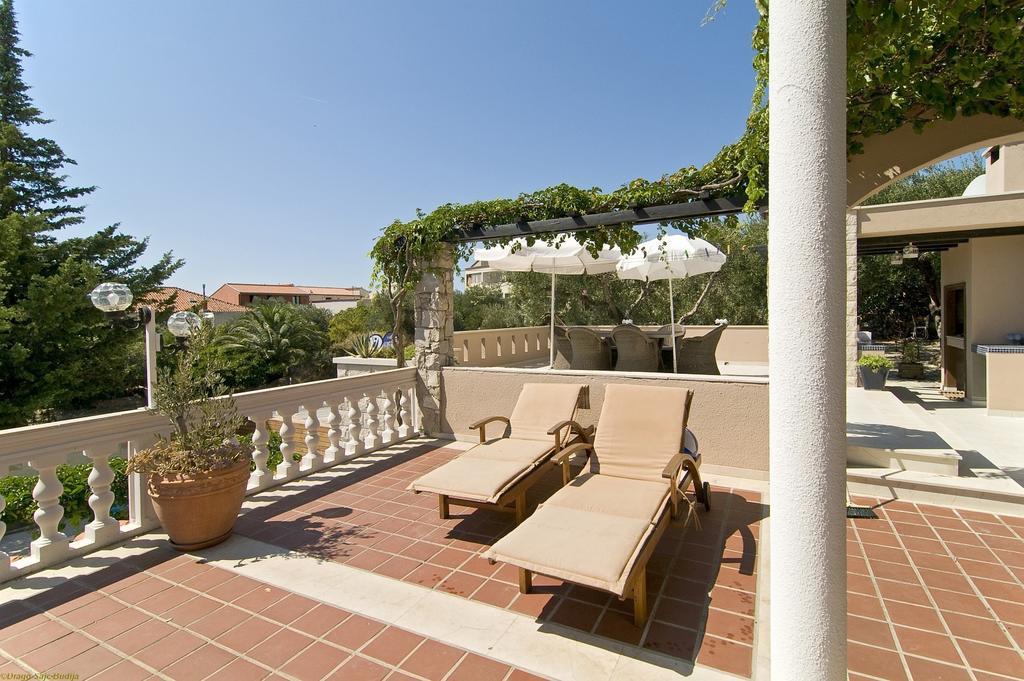 Villa Bougenvilia Tomas Tučepi Exterior foto